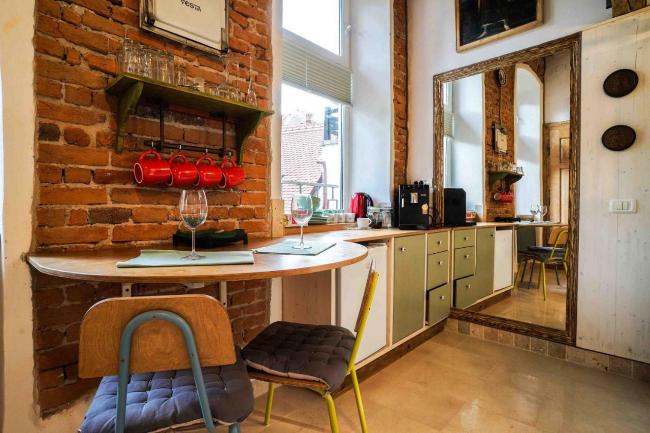 1881 Brasov Old Town - Double Room Екстериор снимка